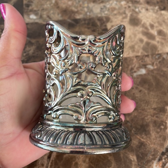 Neiman Marcus - Picture 2 of 9